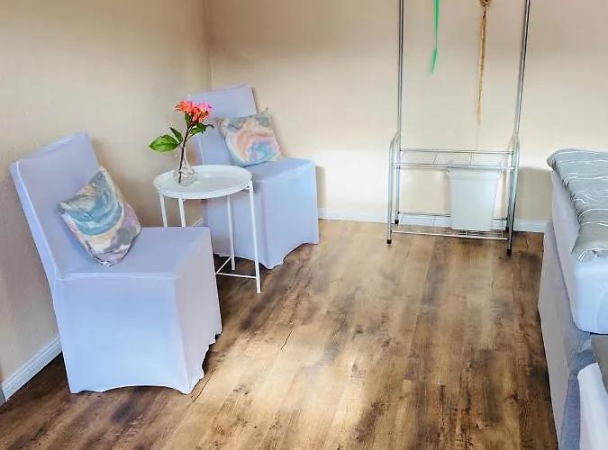 Holsteinisches Häuschen Hotel *